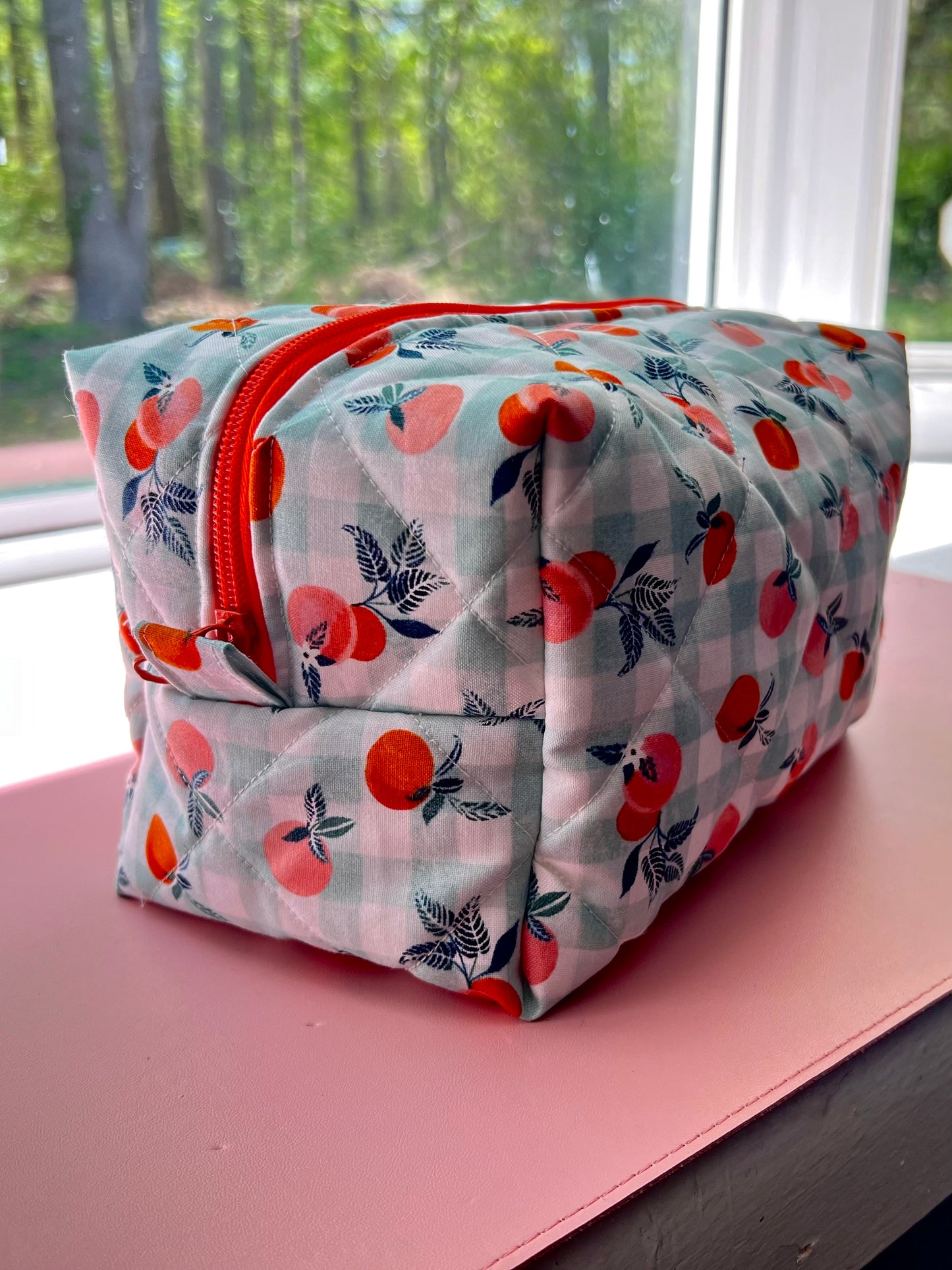 Sweet Peach - The Essentials Bag