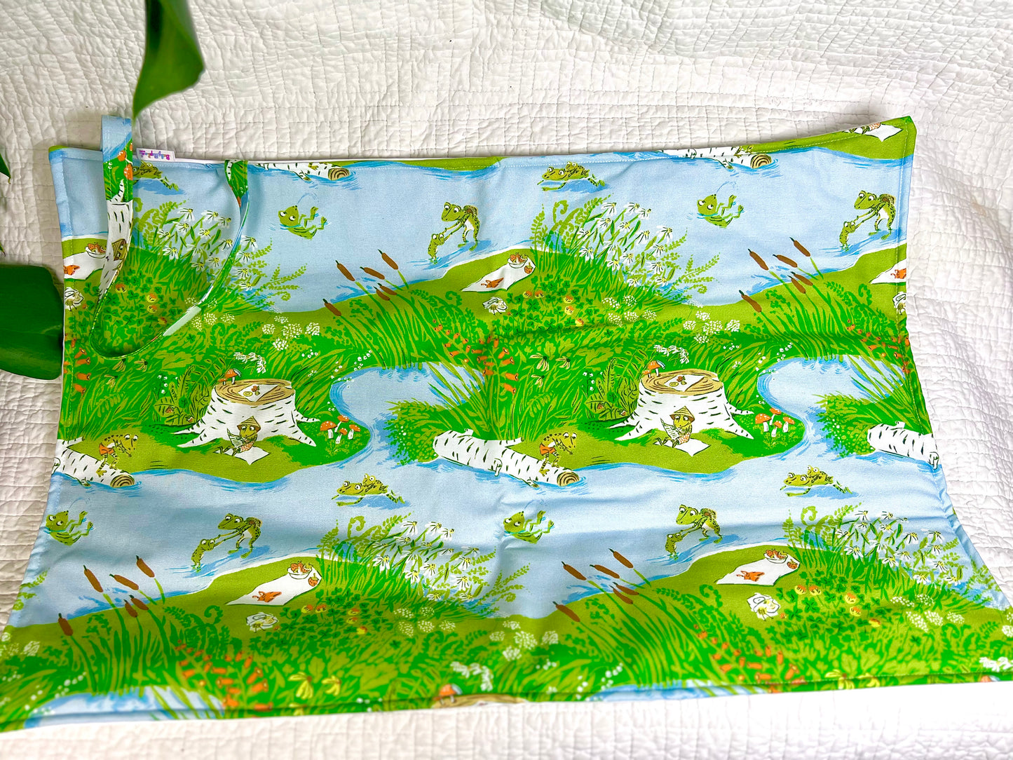 Froggy Family Changing mat