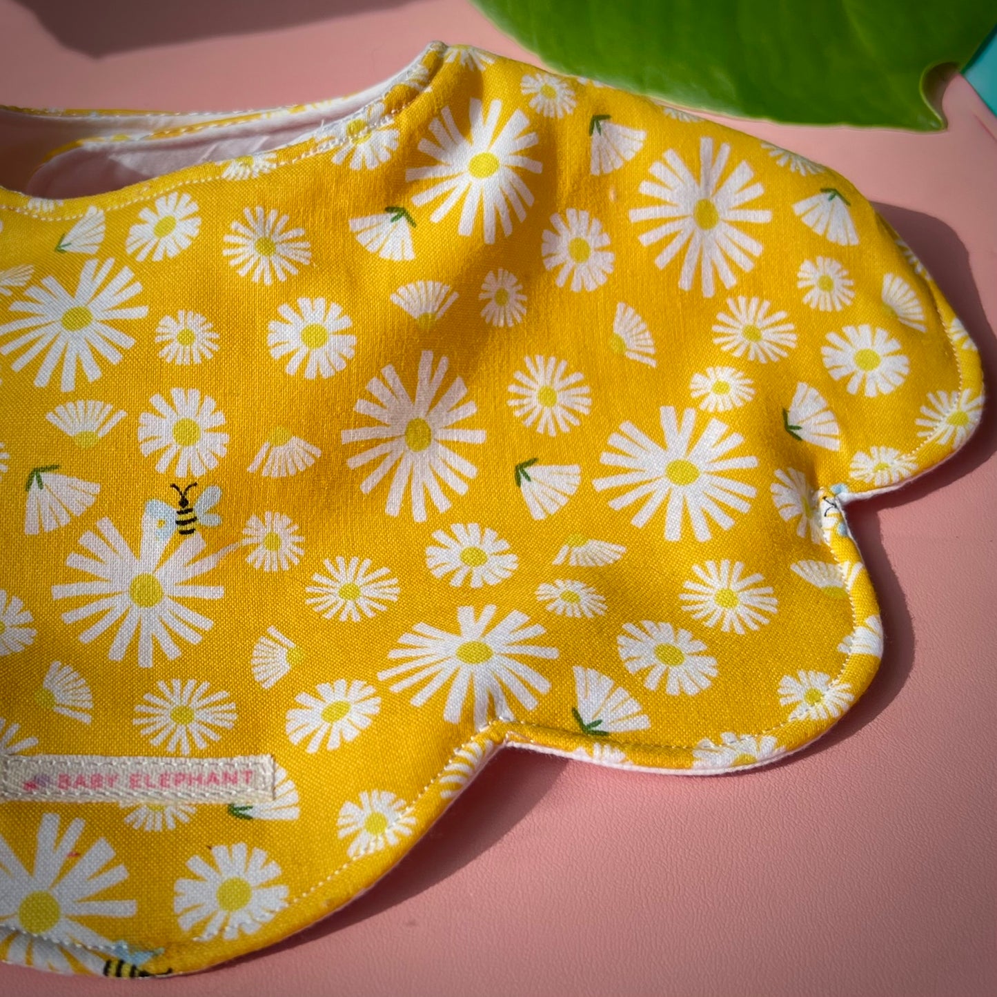 Sweetly Scalloped Bibs 🍓🍑🐝