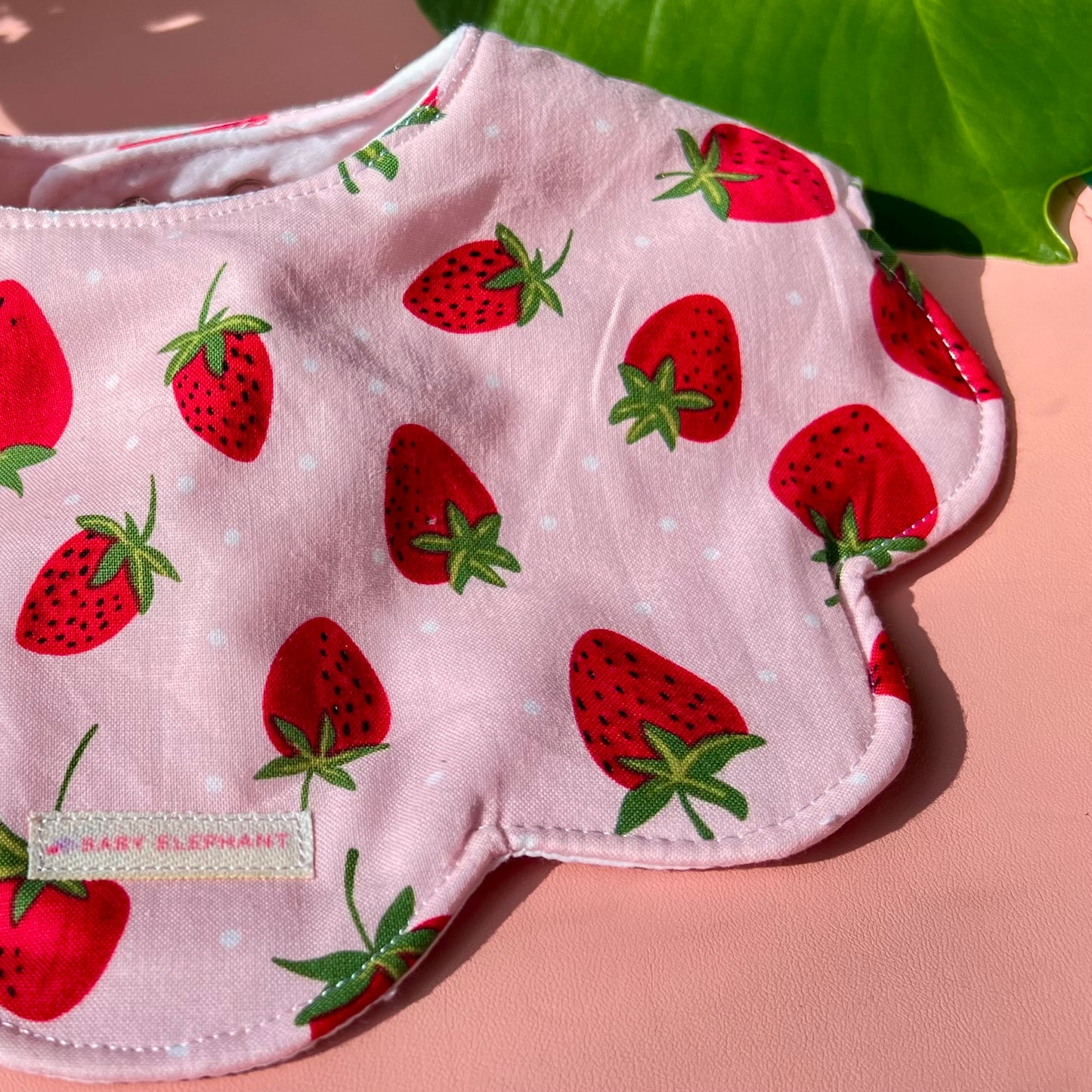 Sweetly Scalloped Bibs 🍓🍑🐝