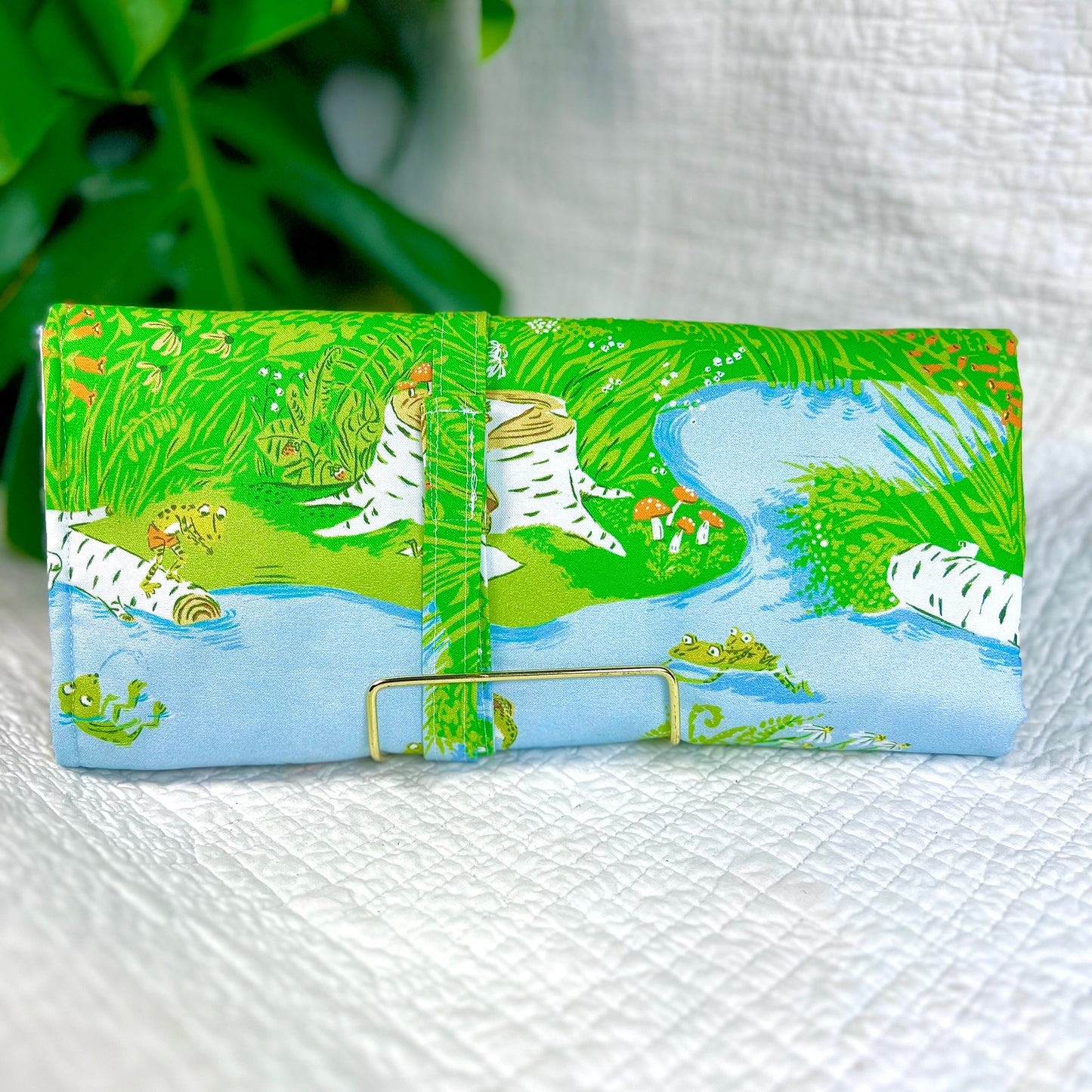 Froggy Family Changing mat